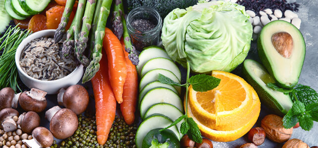 A fiber-rich diet is linked to lower breast cancer risk A fiber-rich diet is linked to lower breast cancer risk